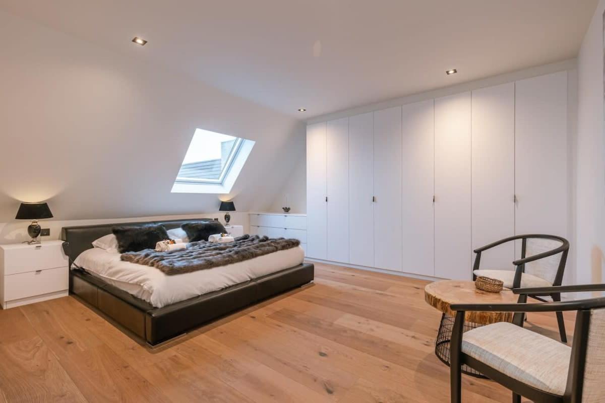 Huswell - Luxurious Apartment With Parking Бернем Екстер'єр фото