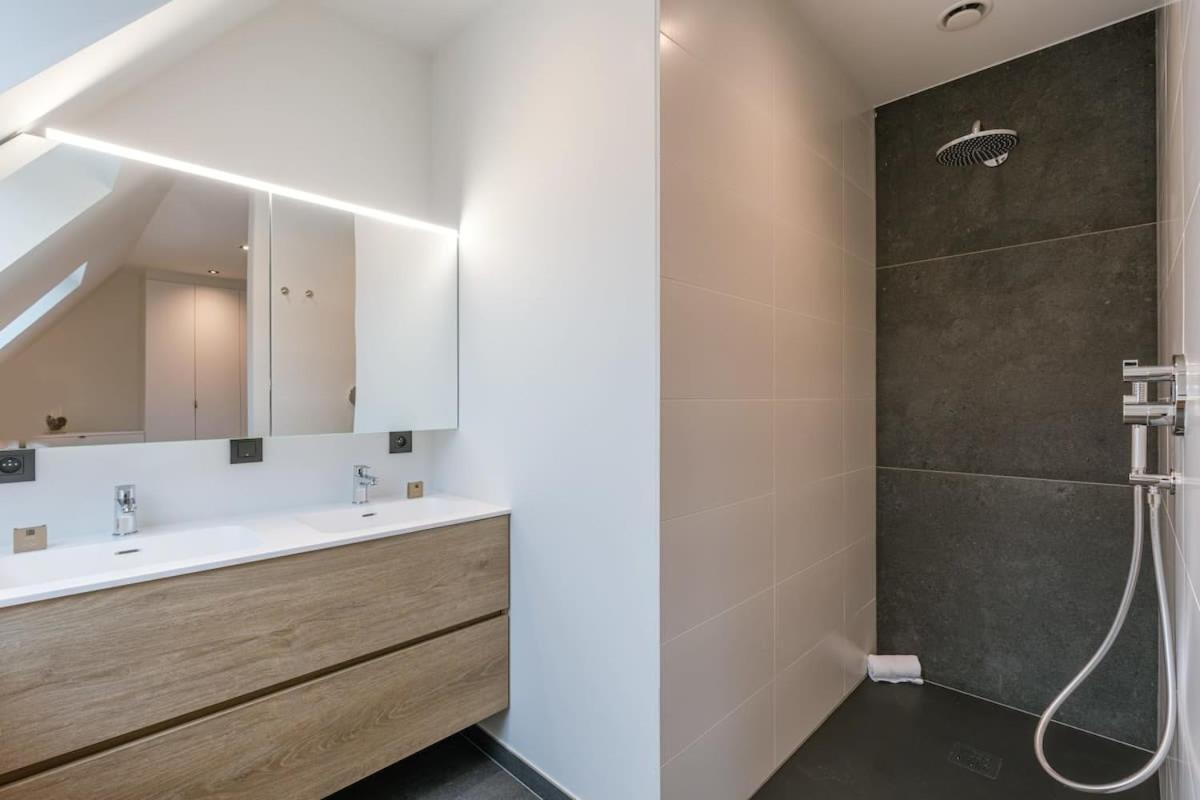 Huswell - Luxurious Apartment With Parking Бернем Екстер'єр фото