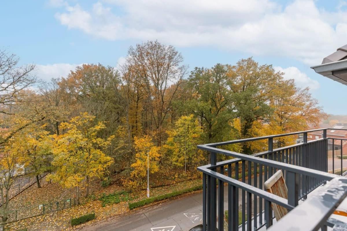 Huswell - Luxurious Apartment With Parking Бернем Екстер'єр фото