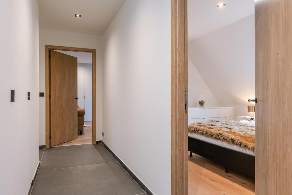 Huswell - Luxurious Apartment With Parking Бернем Екстер'єр фото